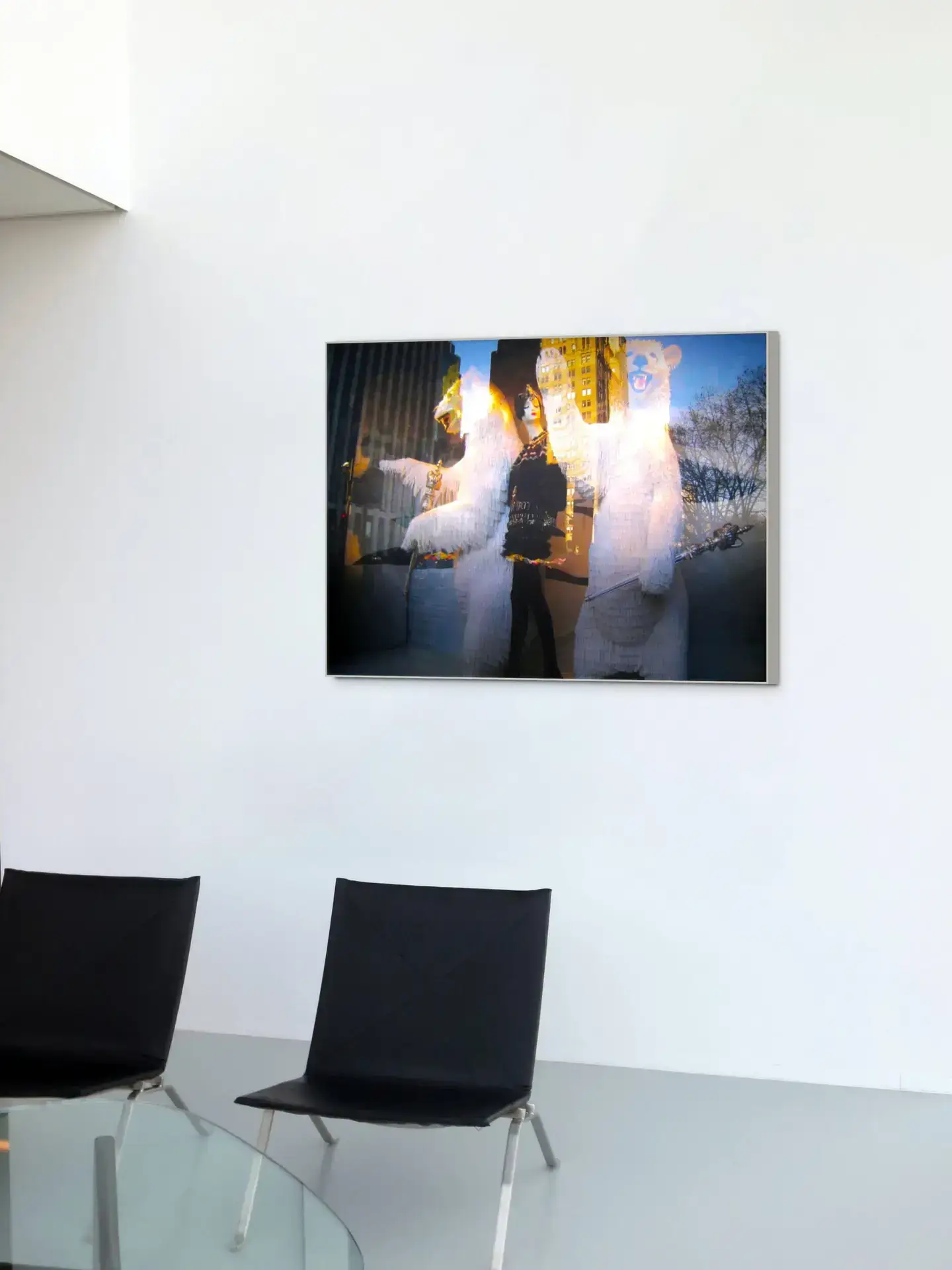 Polar Bear Salut - Image 4